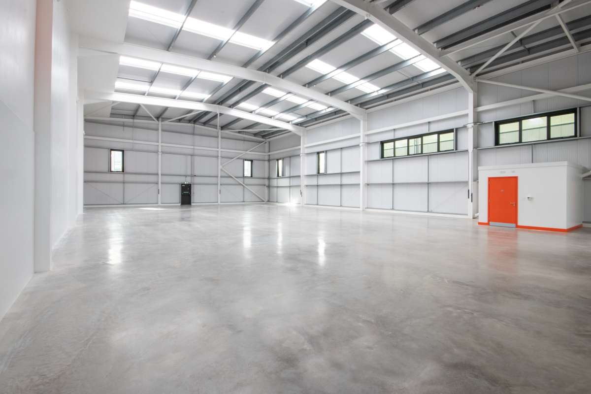 Industrial Unit in Watford - photo 4