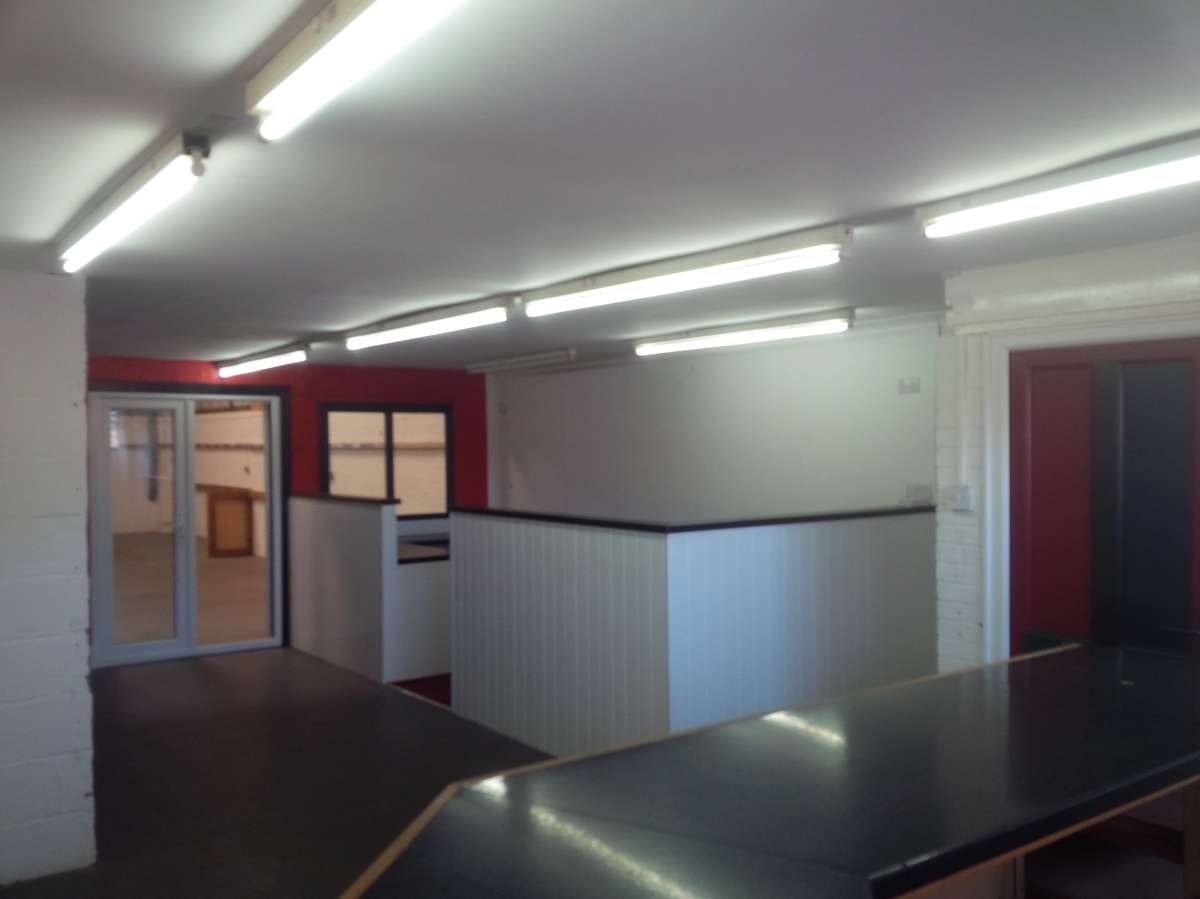 Industrial Unit in Ashford - photo 3