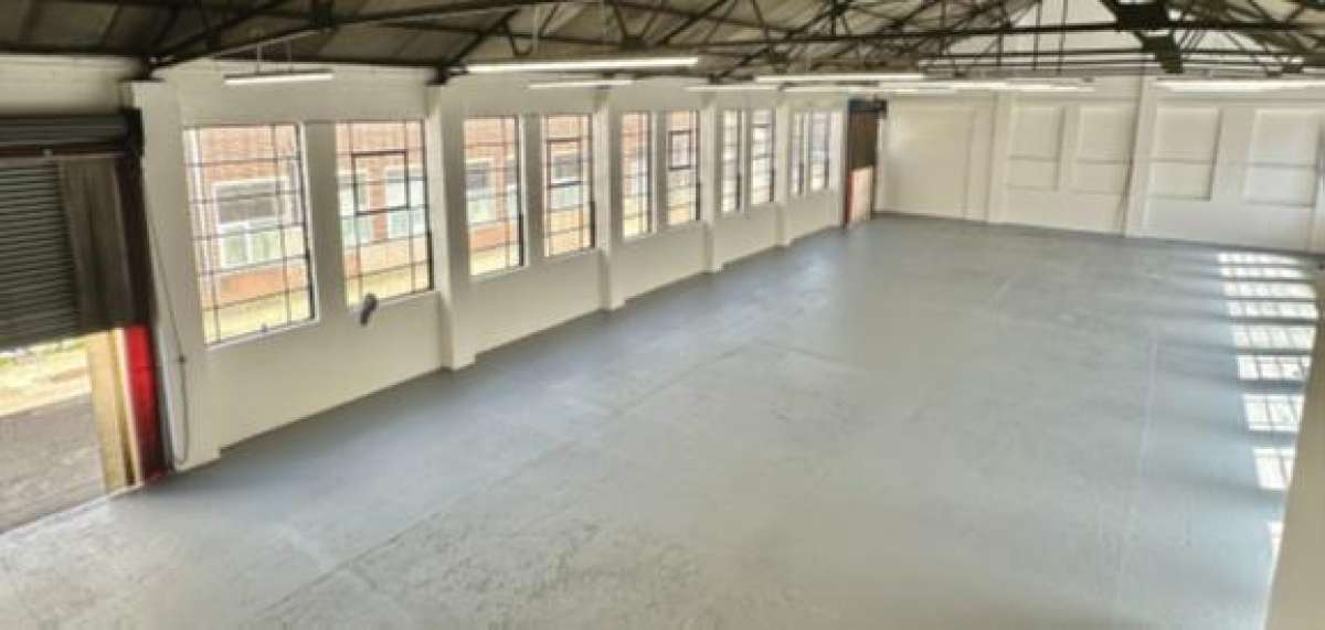 Industrial Unit in Hitchin - photo 3