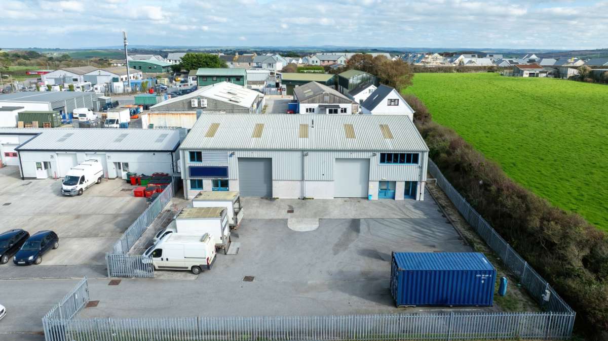 Industrial Unit in Padstow - photo 2