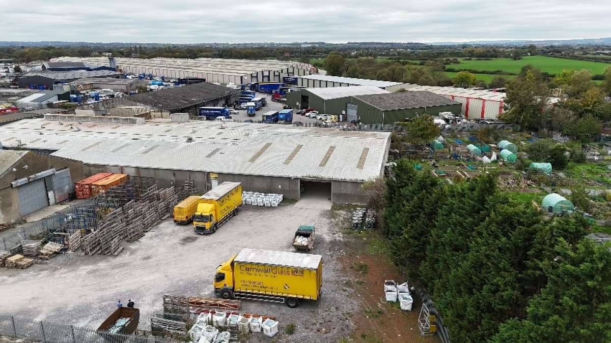 Industrial Unit in Highbridge - photo 2