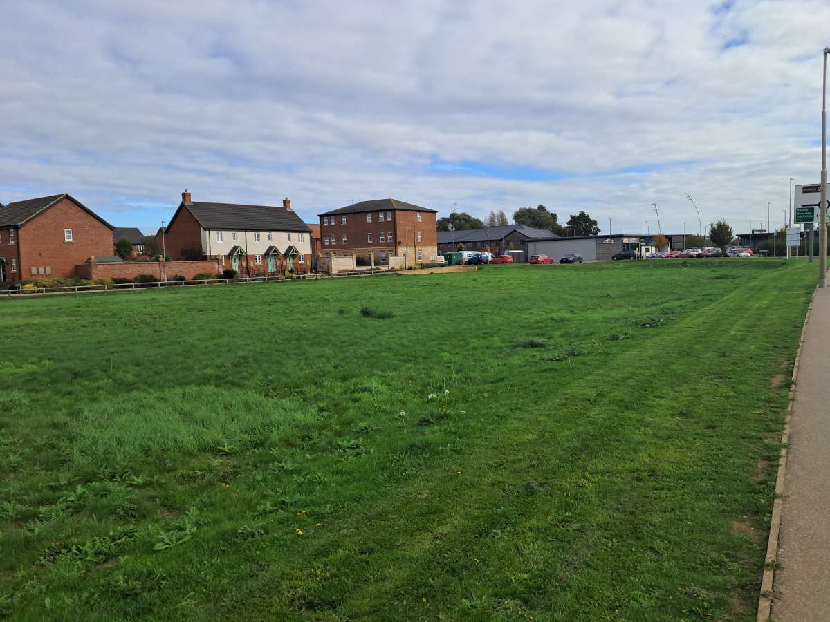 Industrial Unit in Boston - photo 4