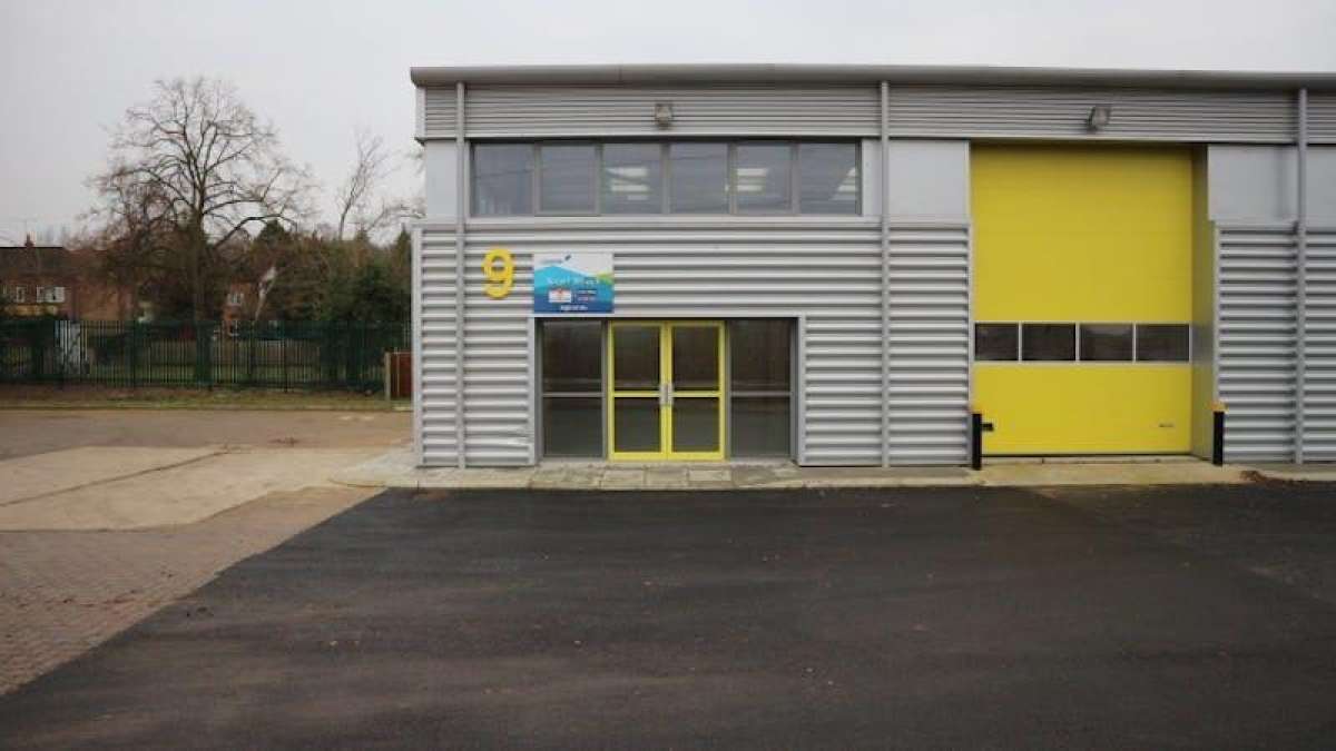 Industrial Unit in Reading - photo 2