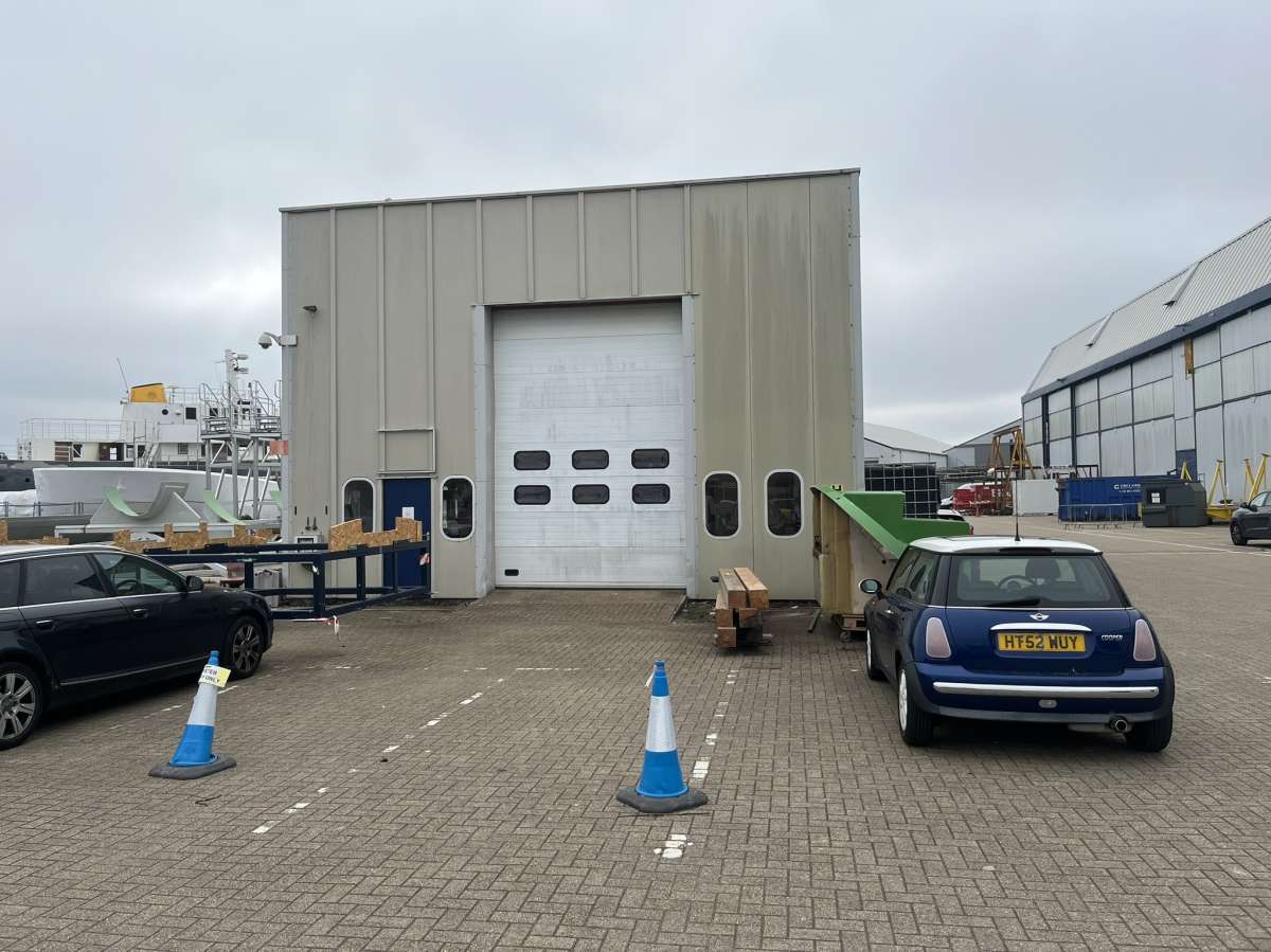 Industrial Unit in Hythe - photo 4