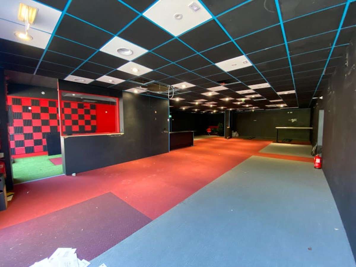 Industrial Unit in Fleet - photo 2