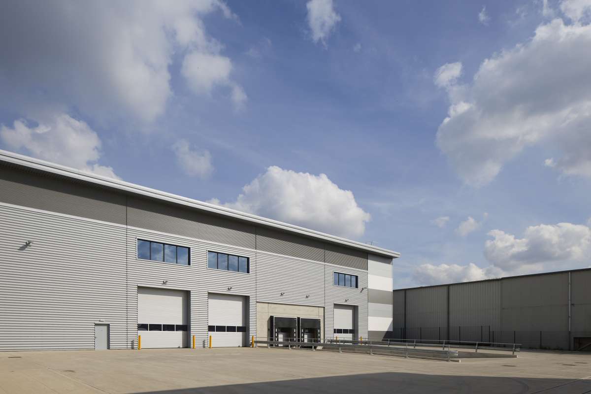Industrial Unit in Croydon - photo 4