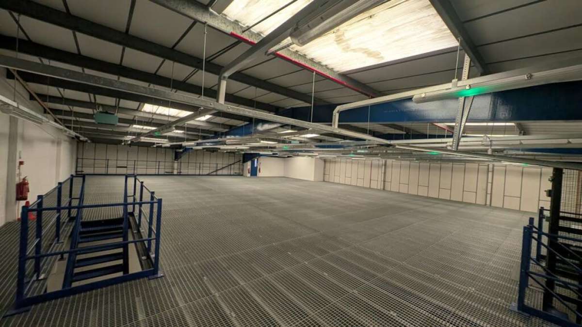 Industrial Unit in Southampton - photo 3