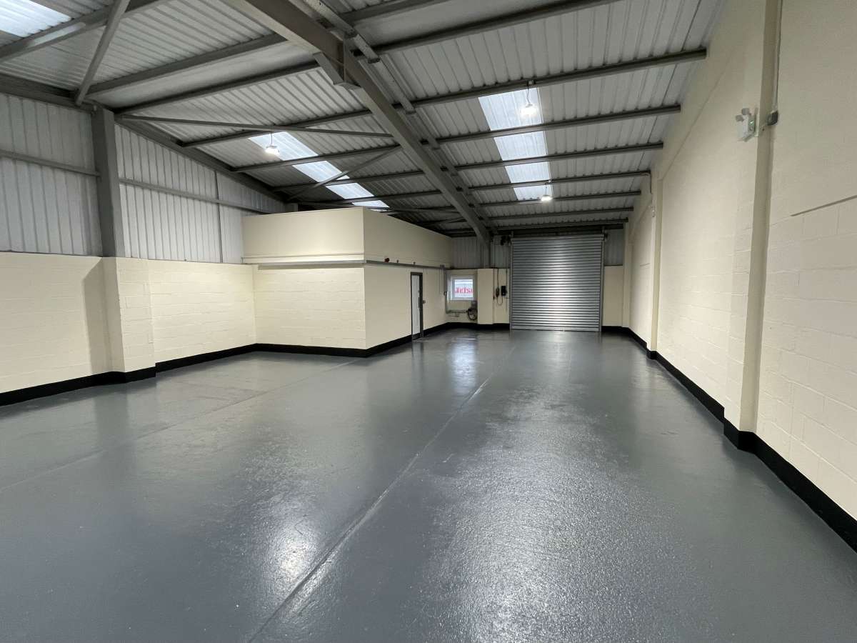 Industrial Unit in Leicester - photo 2