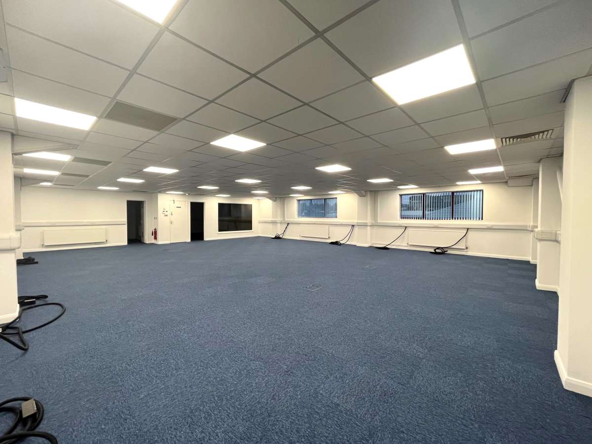 Industrial Unit in Billericay - photo 3