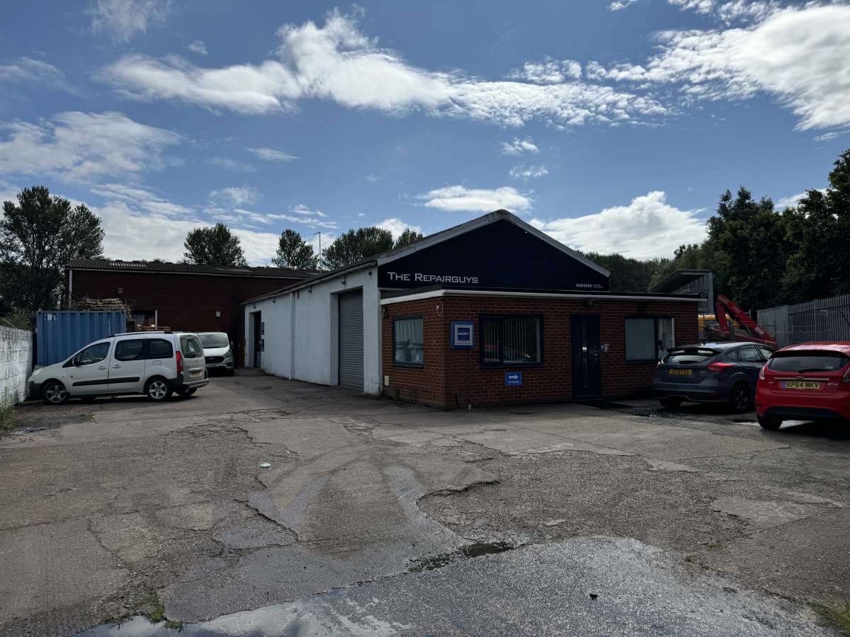 Industrial Unit in Exeter - photo 3