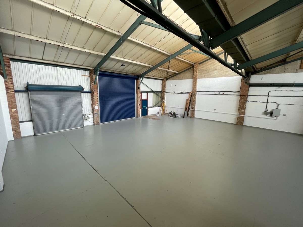 Industrial Unit in Plymouth - photo 4