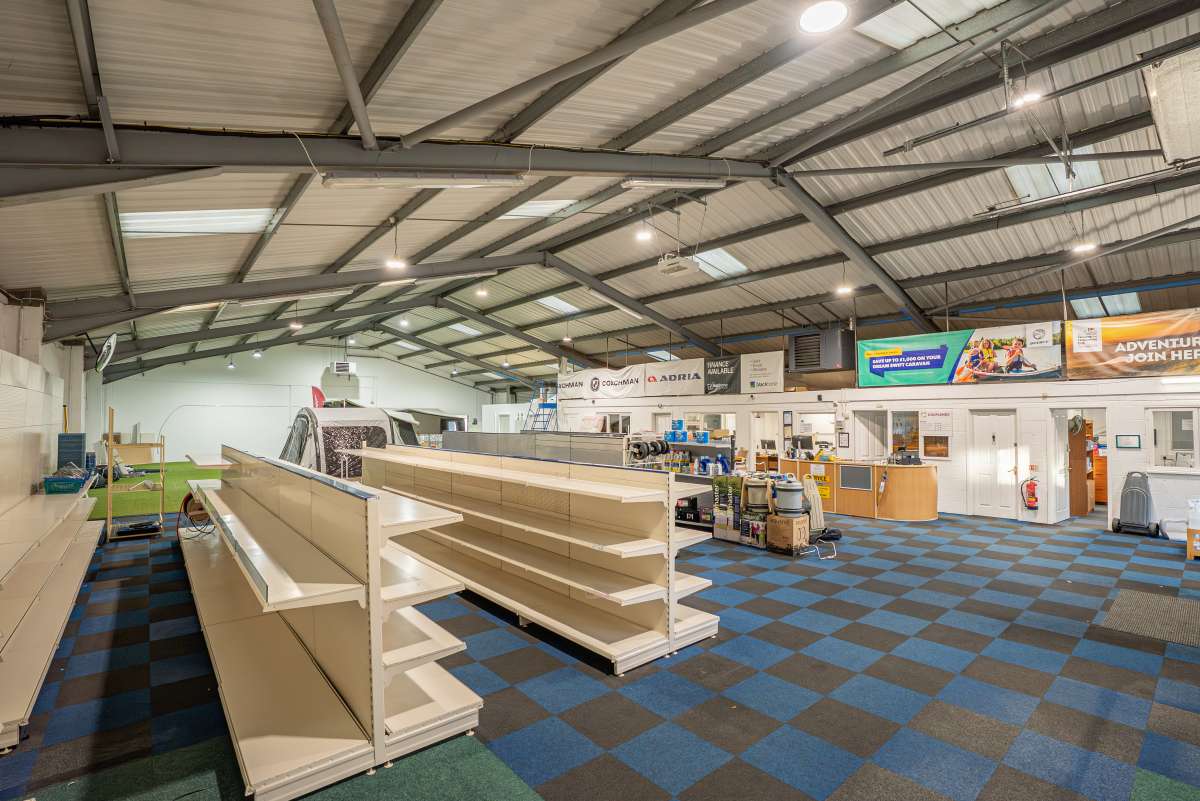 Industrial Unit in Thorpe-On-The-Hill - photo 3