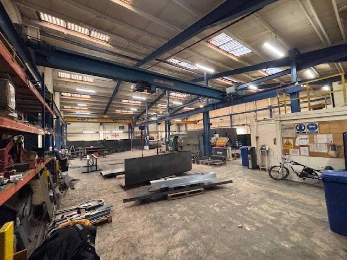 Industrial Unit in Leicester - photo 2