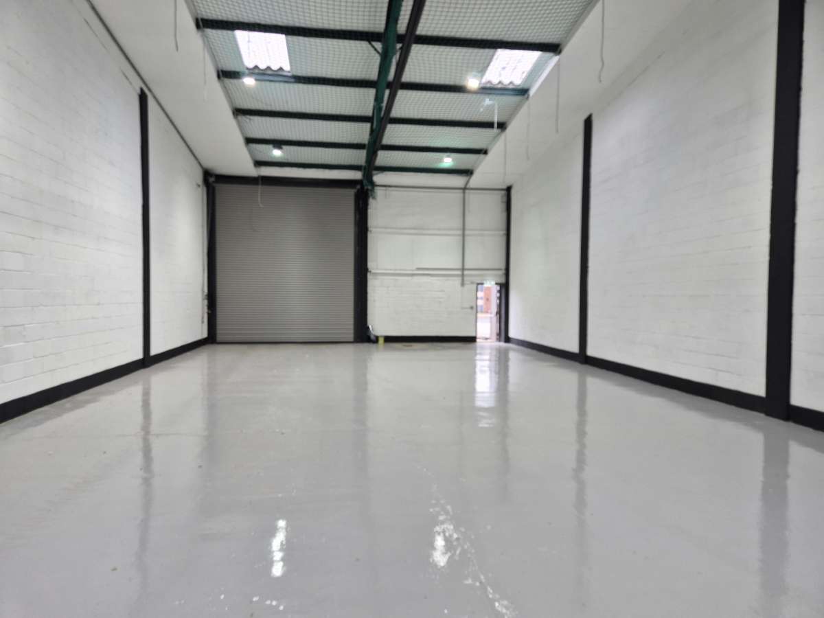 Industrial Unit in Hythe - photo 2