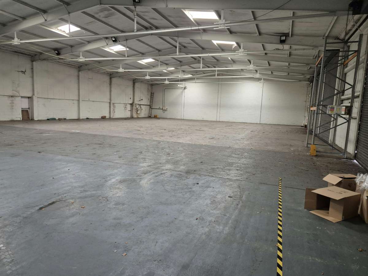 Industrial Unit in Hythe - photo 4
