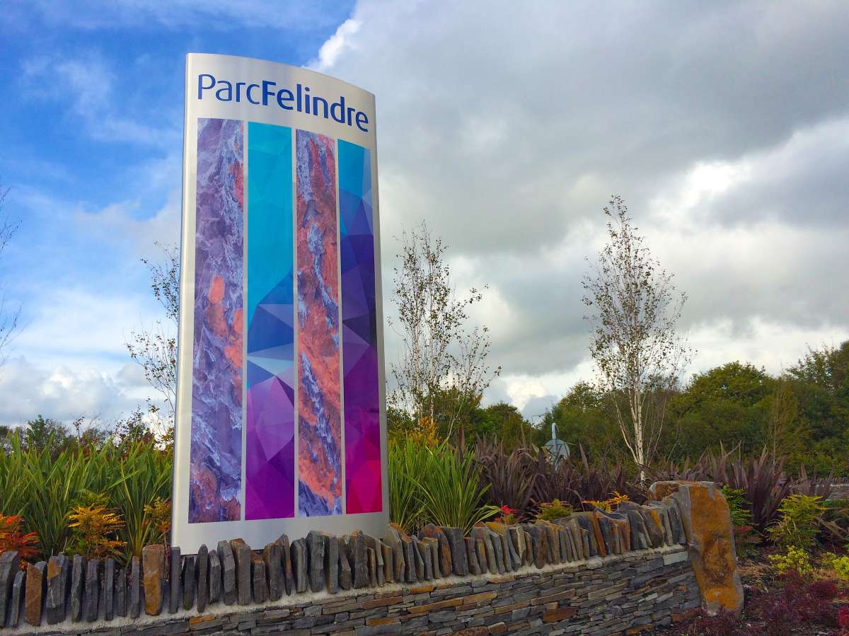 Industrial Unit in Swansea - photo 3