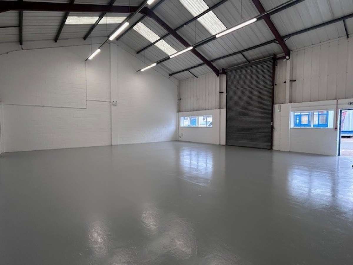 Industrial Unit in Letchworth - photo 2