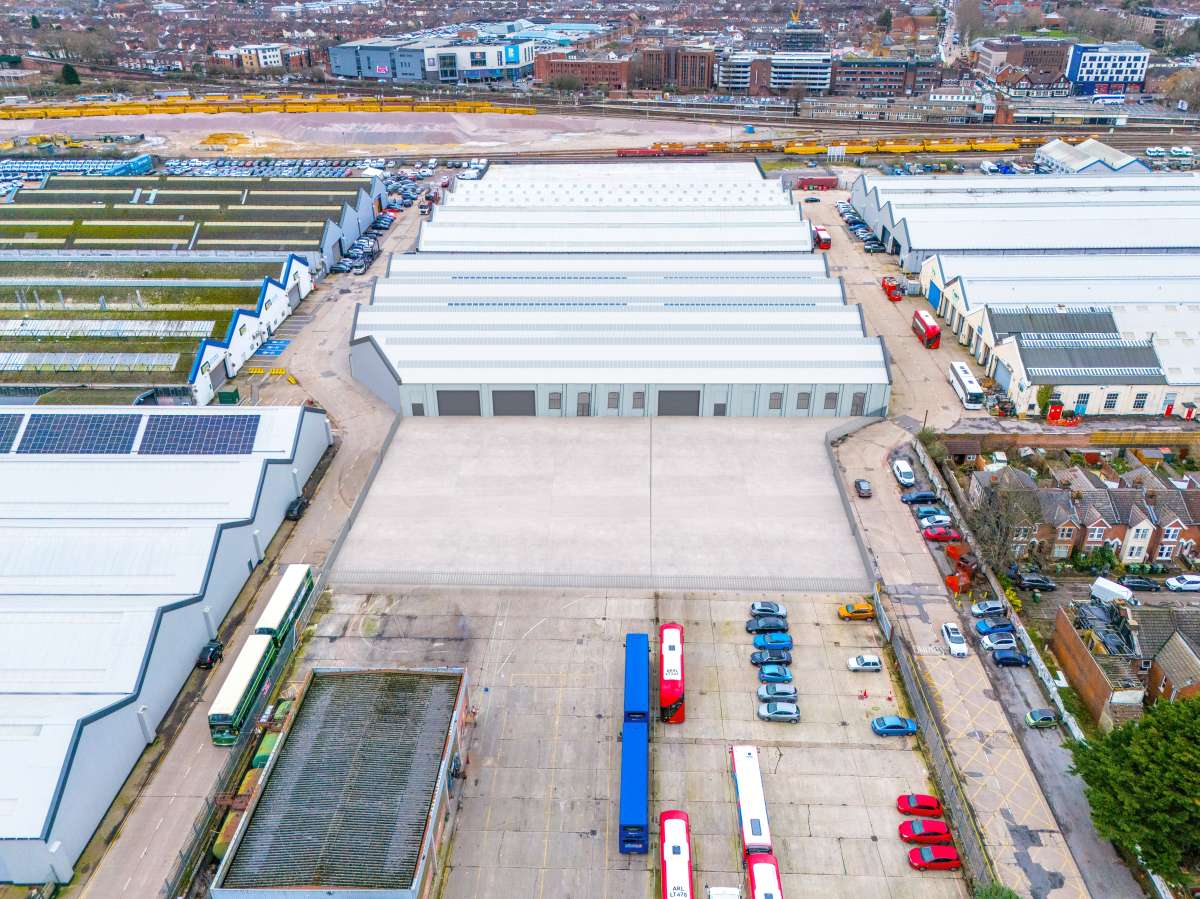 Industrial Unit in Eastleigh - photo 2