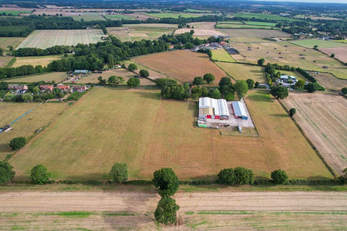 Industrial Unit in Marsham - photo 2