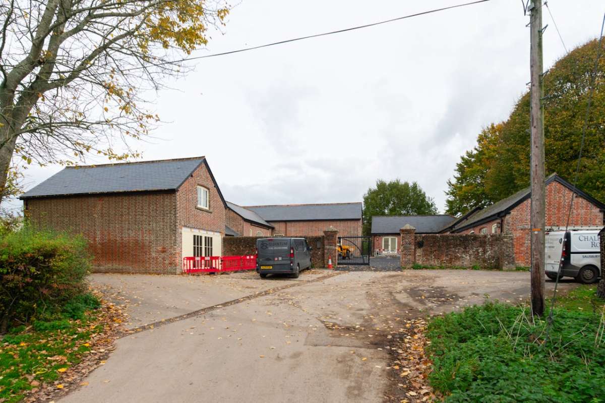 Office in Wimborne - photo 2