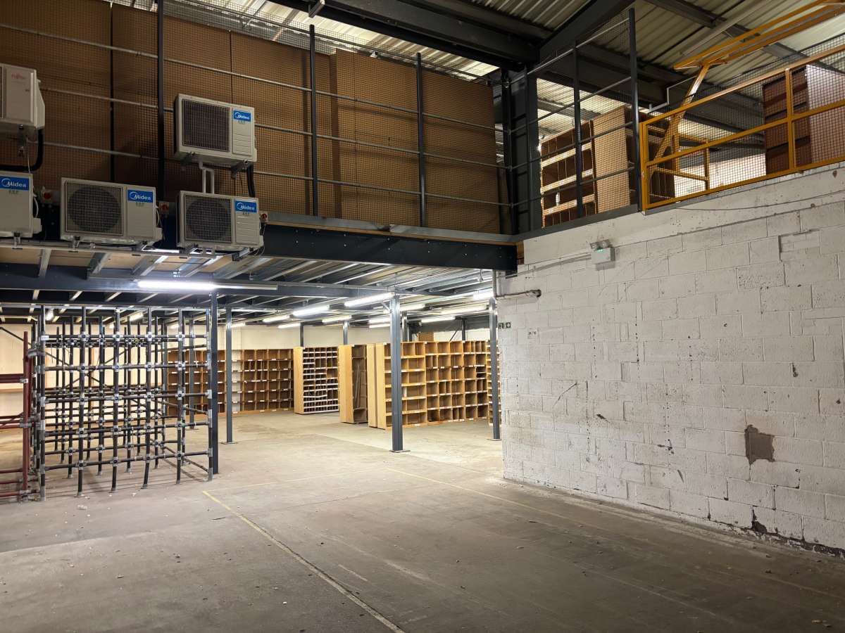 Industrial Unit in Leicester - photo 3