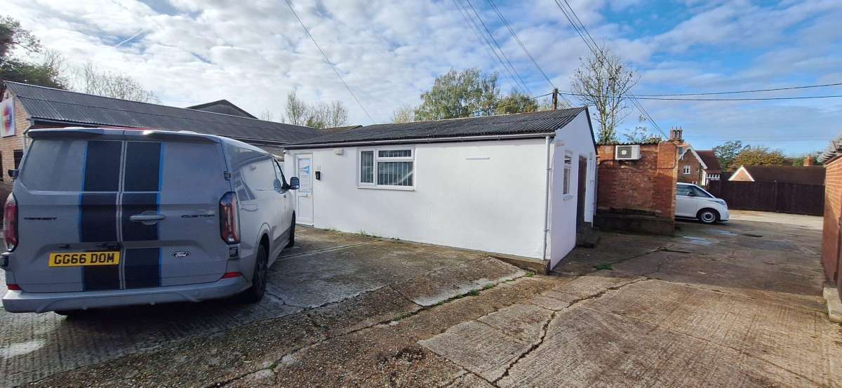 Industrial Unit in Northlands Business Park - photo 2