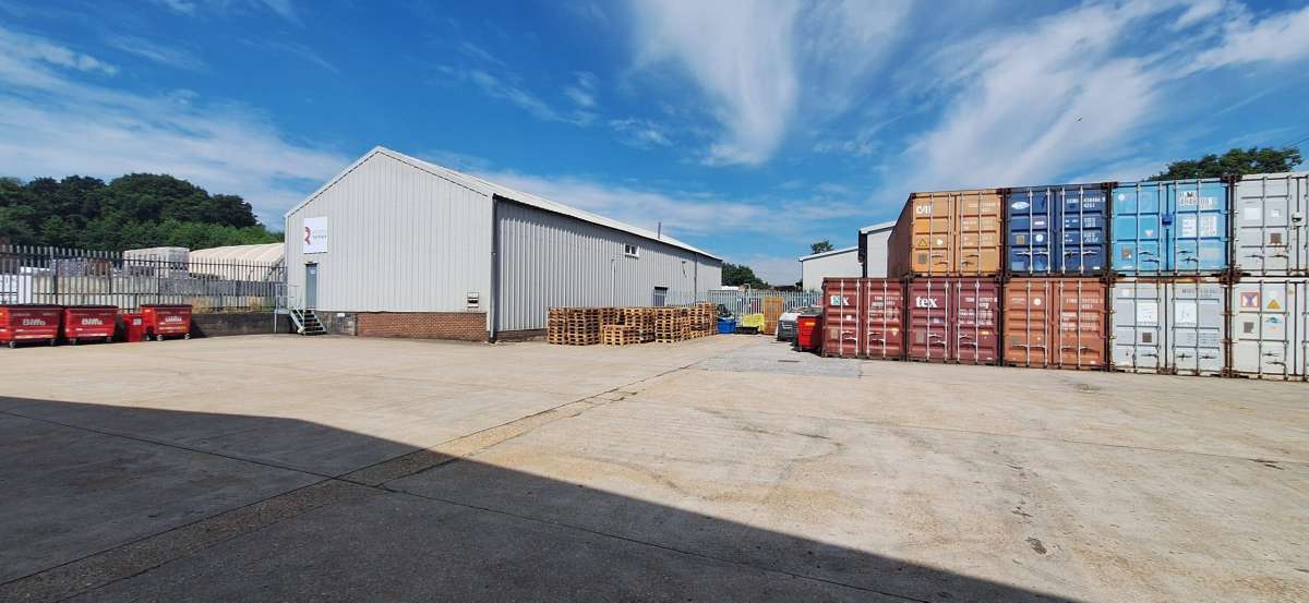 Industrial Unit in Uckfield - photo 3
