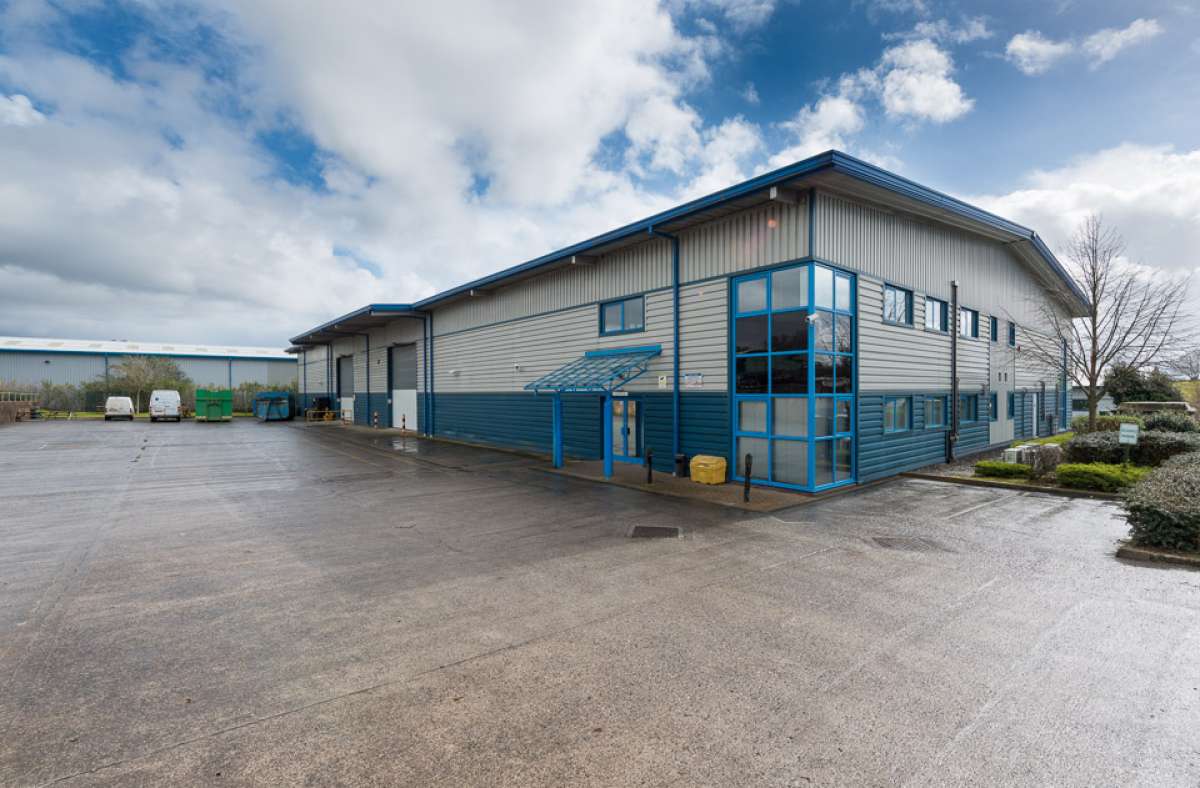 Industrial Unit in Plymouth - photo 2