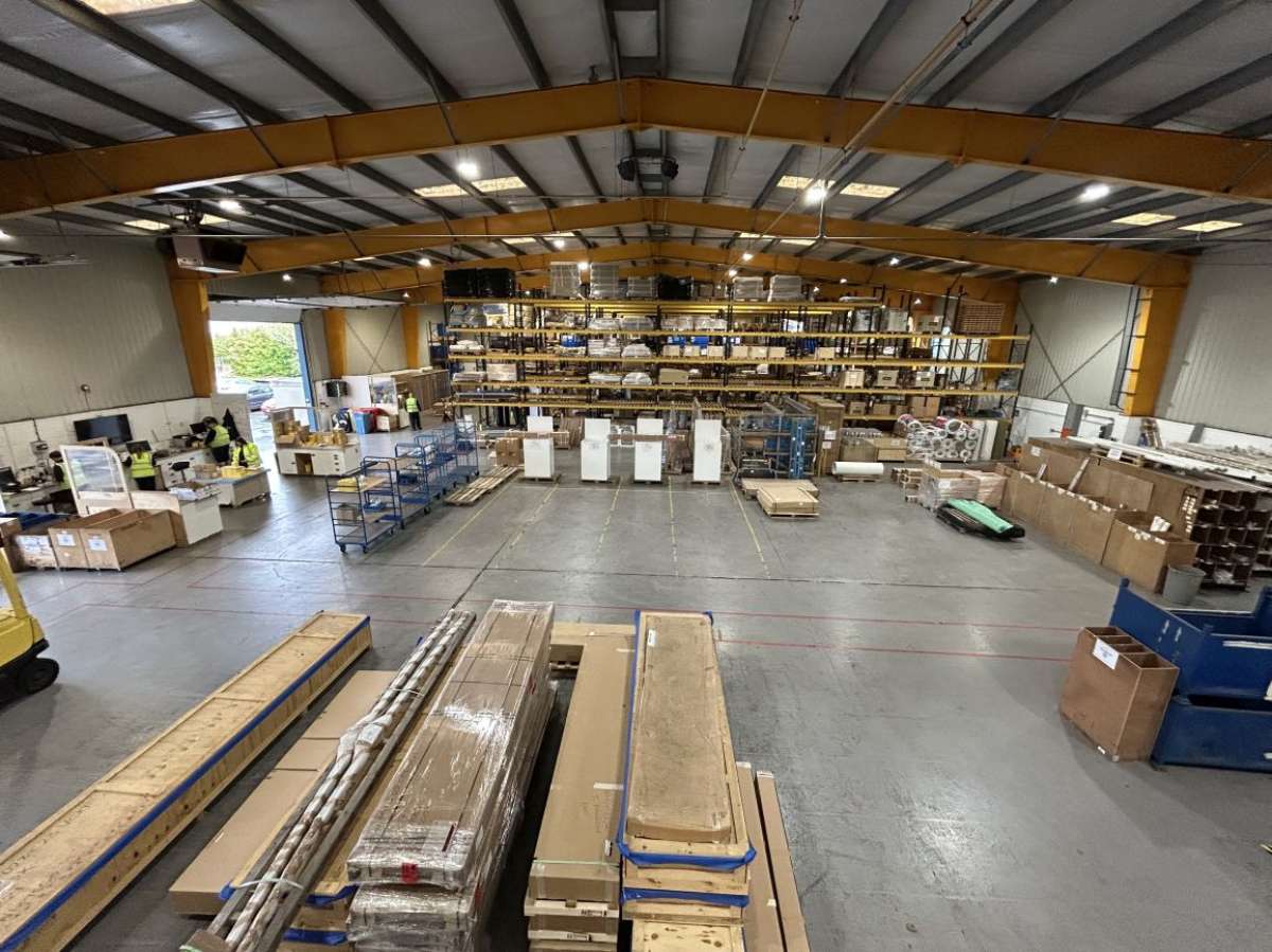 Industrial Unit in Plymouth - photo 3