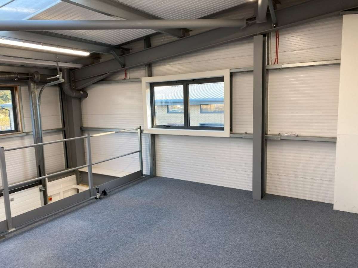 Industrial Unit in Ipswich - photo 2