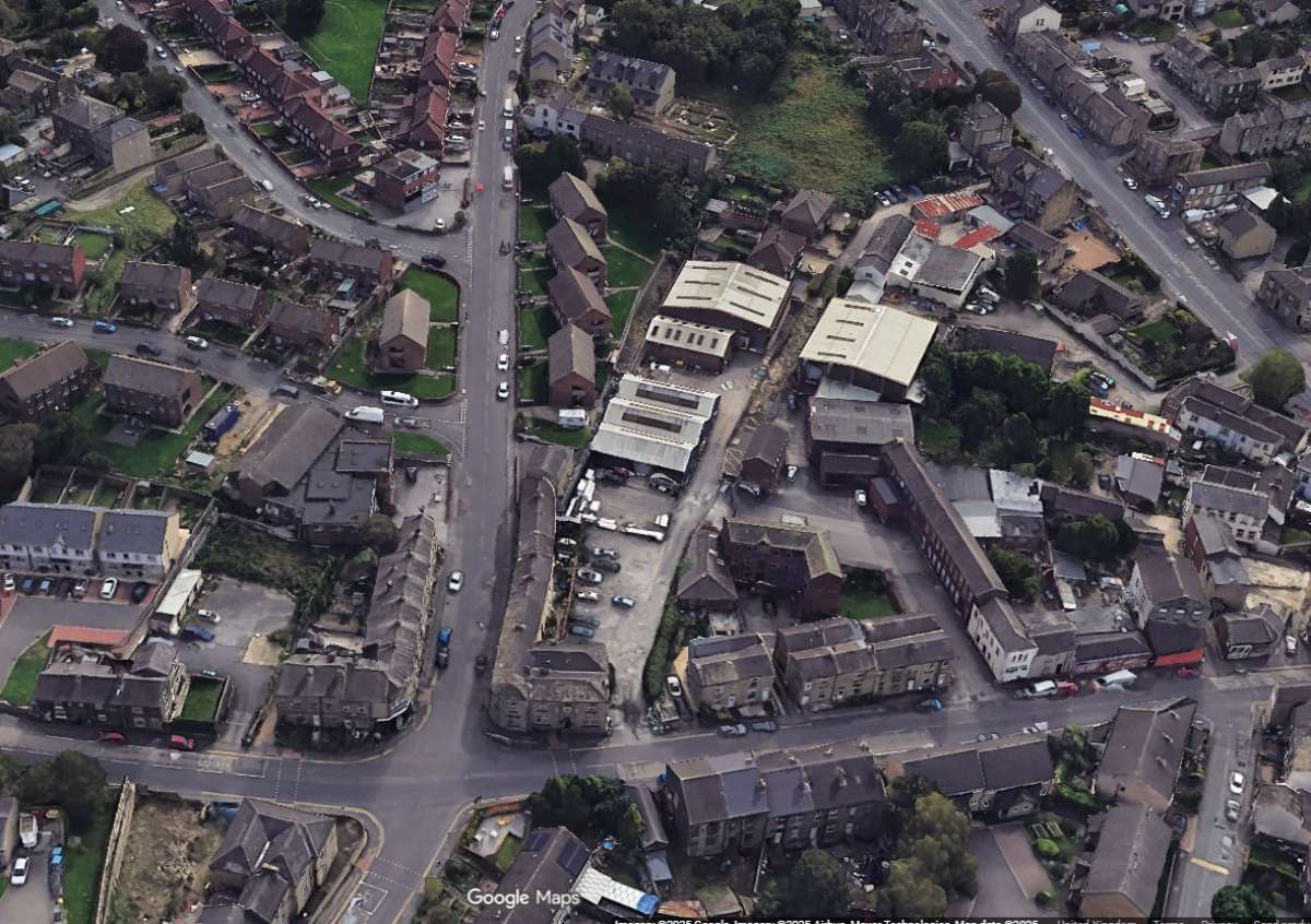 Industrial Unit in Heckmondwike - photo 2