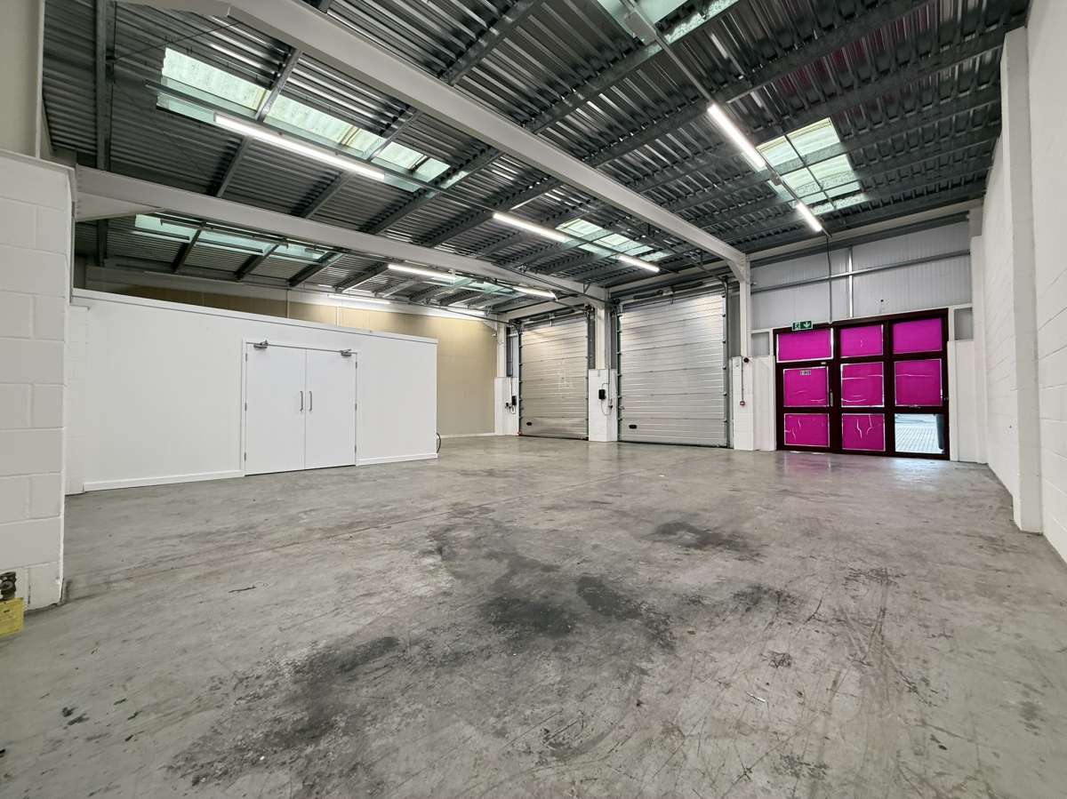Industrial Unit in Hinckley - photo 2