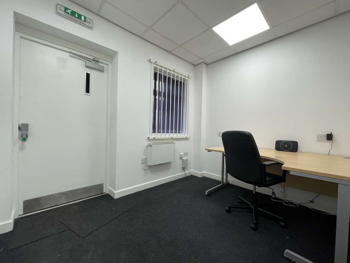 Industrial Unit in Retford - photo 3