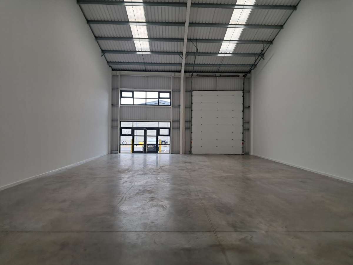 Industrial Unit in Lincoln - photo 3