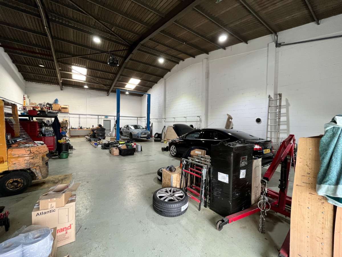 Industrial Unit in Stanway - photo 2