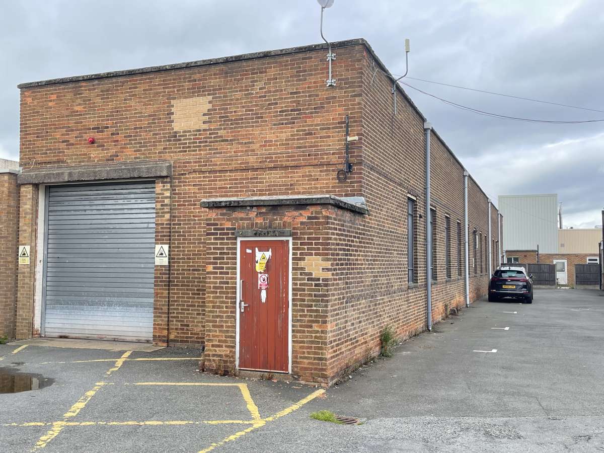 Industrial in Burton On Trent