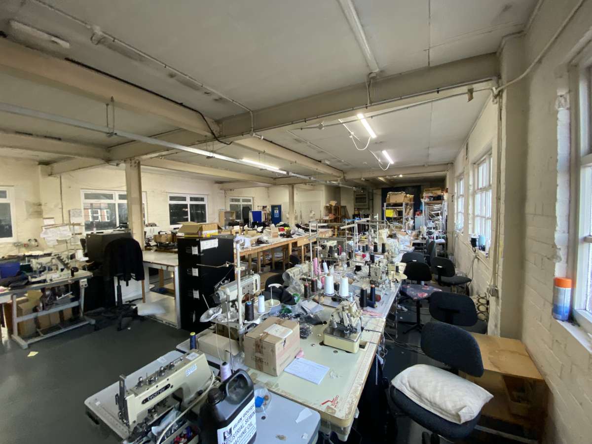 Industrial Unit in Wolverhampton - photo 2