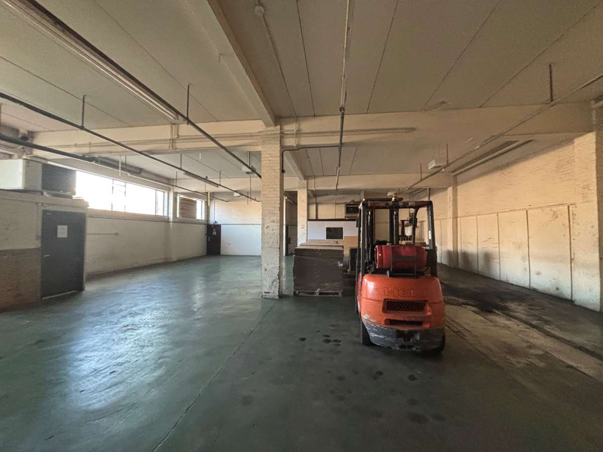 Industrial Unit in Leicester - photo 4