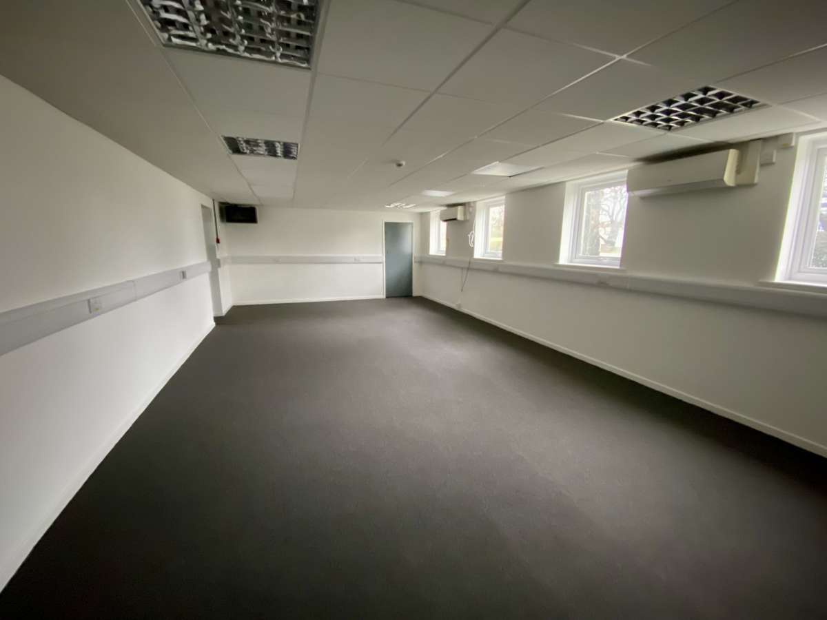 Industrial Unit in Kidderminster - photo 3
