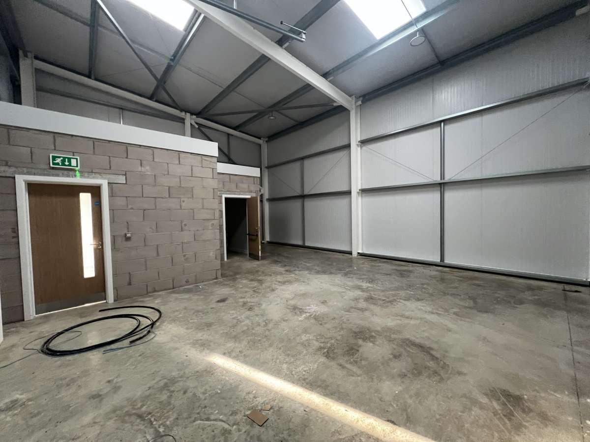 Industrial Unit in Yaxley - photo 2