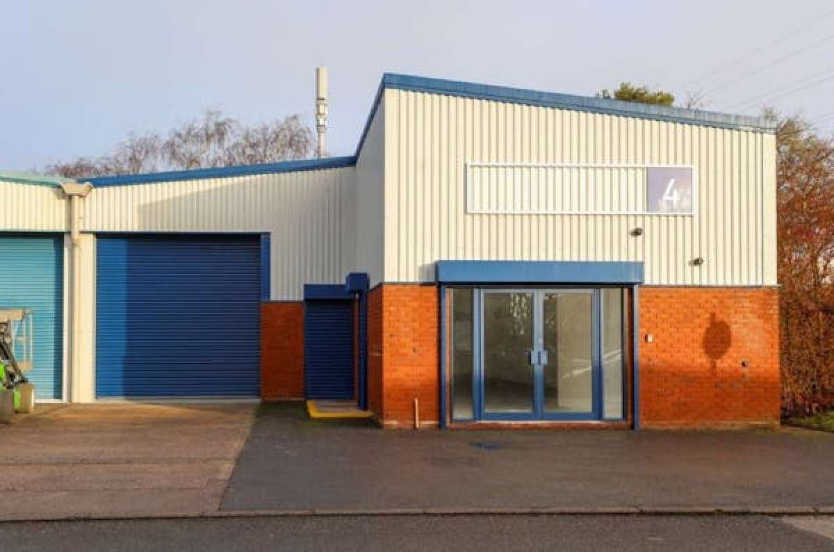 Industrial in Brierley Hill