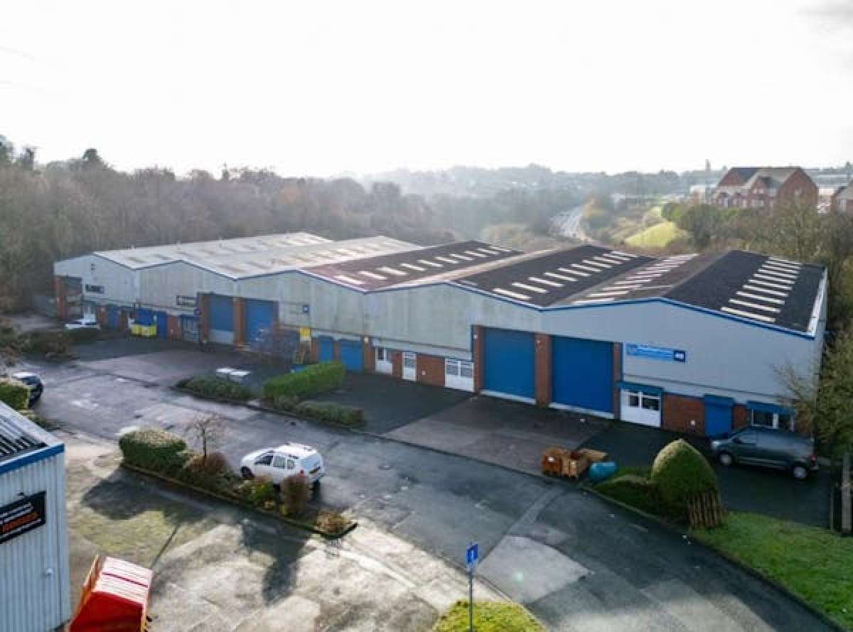 Industrial Unit in Brierley Hill - photo 2