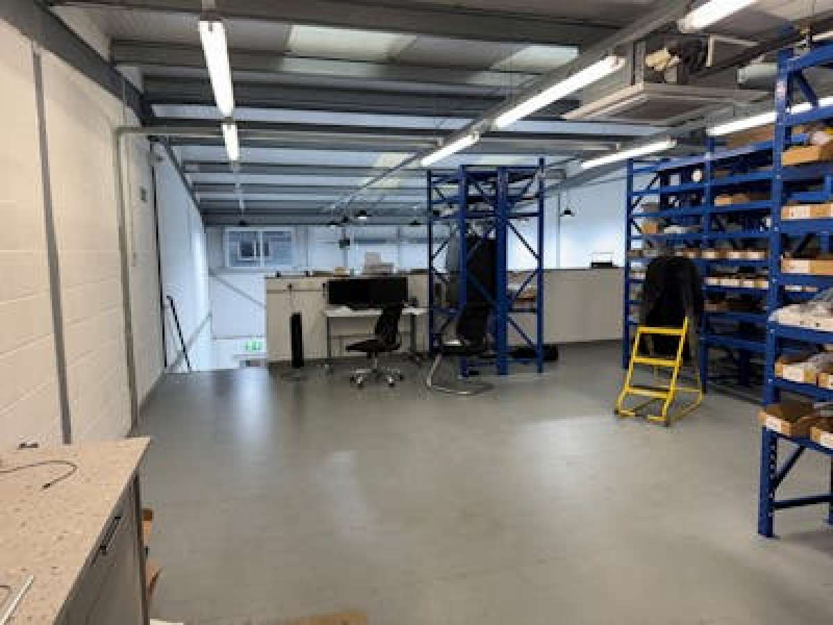 Industrial Unit in Chichester - photo 3