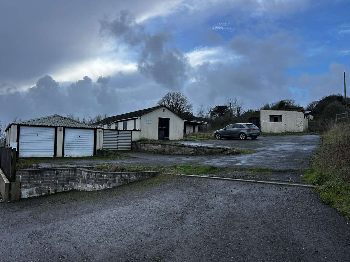 Industrial Unit in Exeter - photo 2