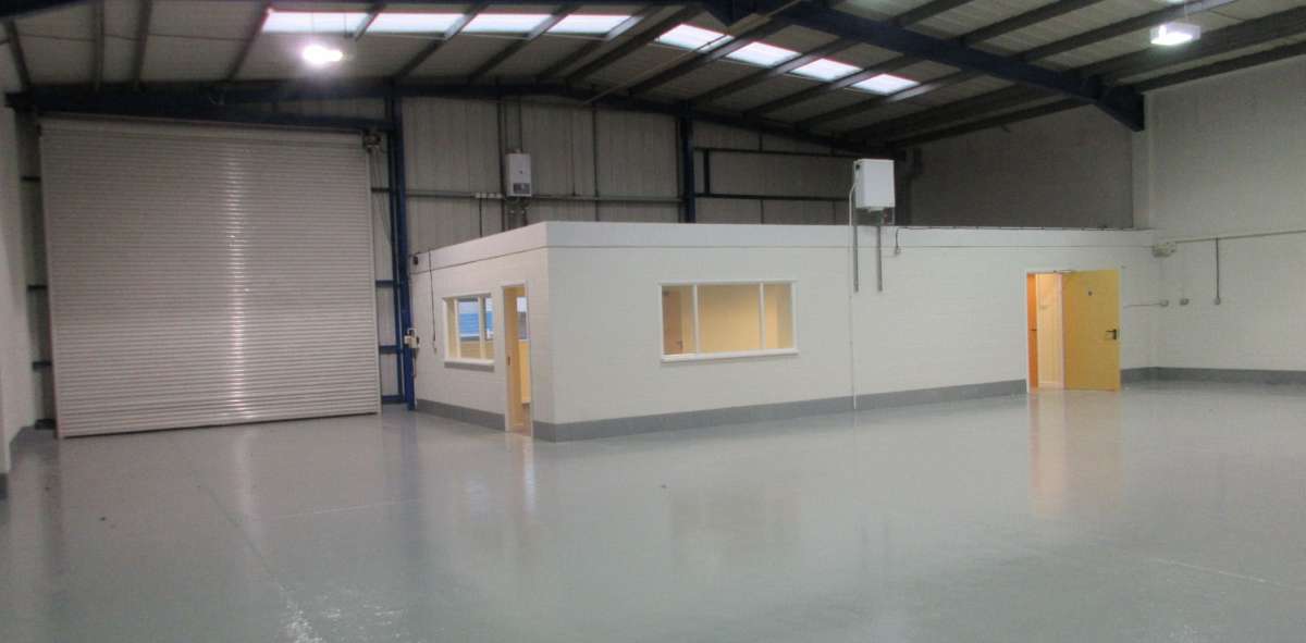 Industrial Unit in Kingswinford - photo 3
