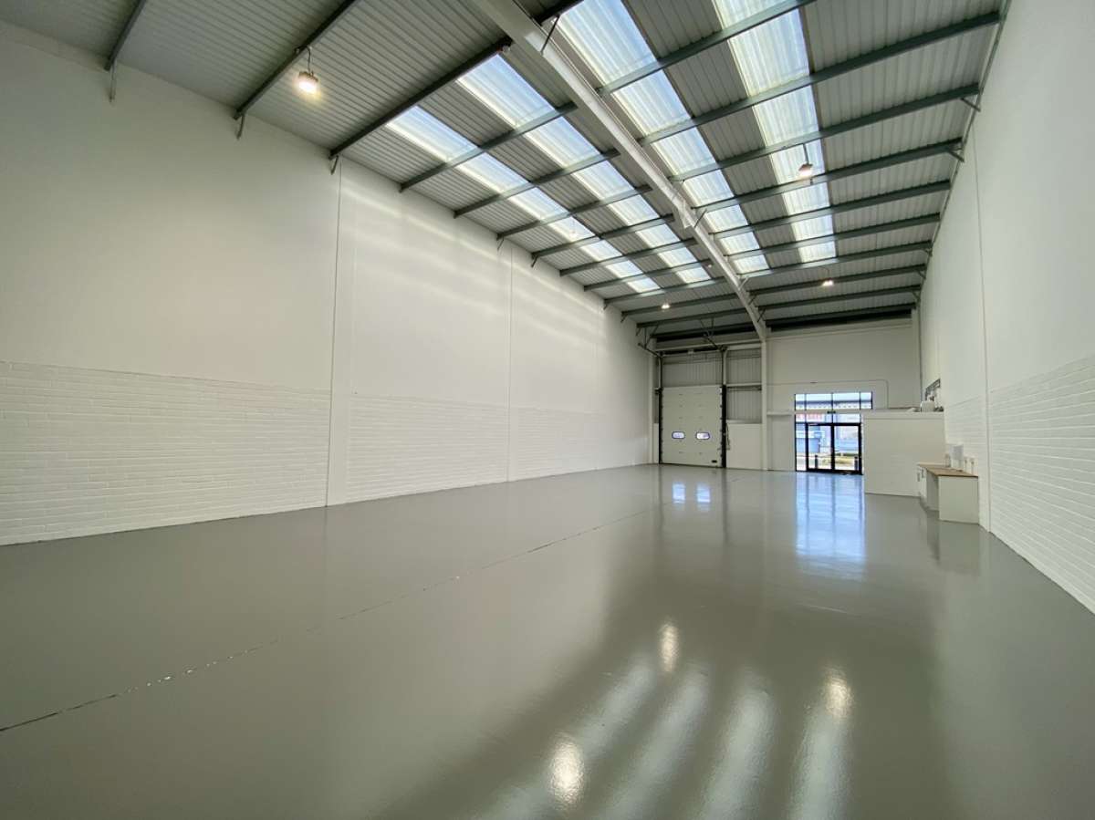 Industrial Unit in Evesham - photo 2