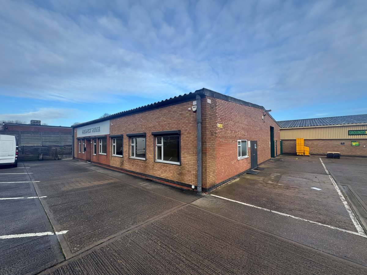 Industrial Unit in Loughborough - photo 2