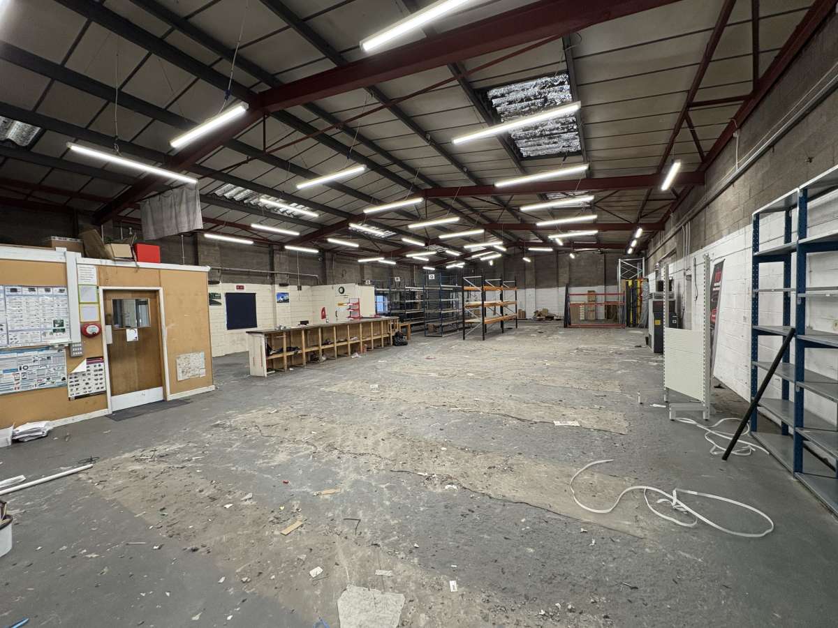 Industrial Unit in Coalville - photo 3