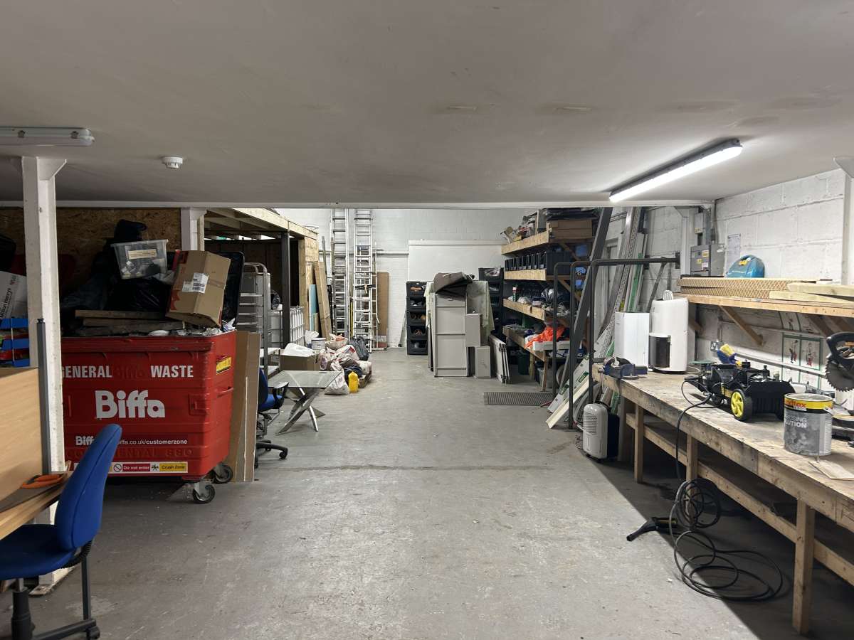 Industrial Unit in Plymouth - photo 3