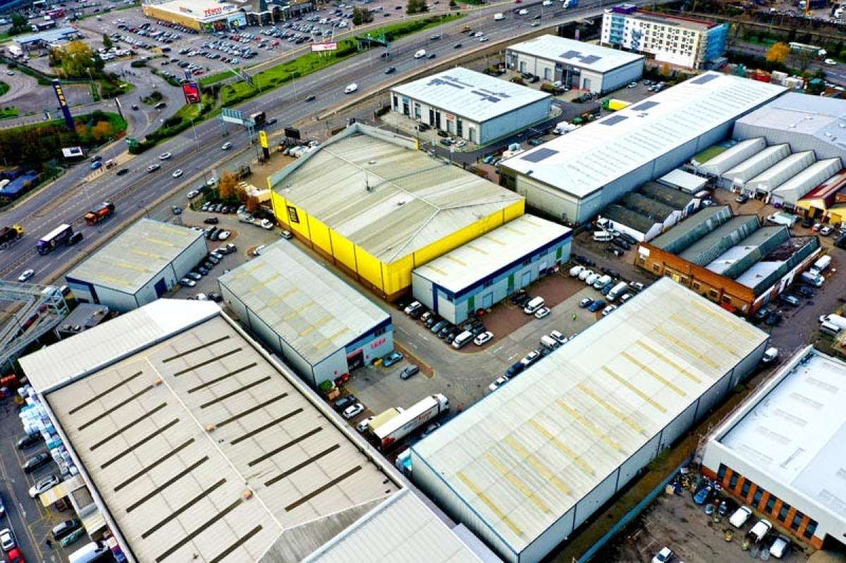 Industrial Unit in London - photo 4